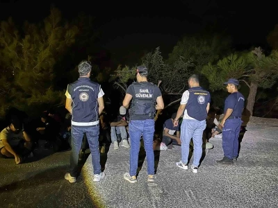 Marmaris aşıklar tepesinde 19 düzensiz göçmen yakalandı
