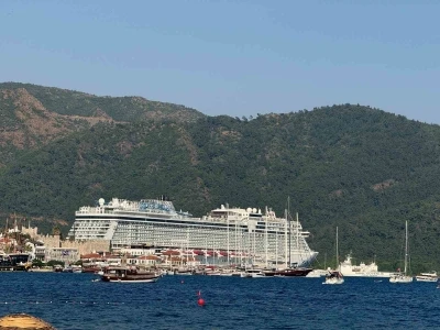 Marmaris&rsquo;i bir haftada &uuml;&ccedil; kruvaziyer ziyaret edecek
