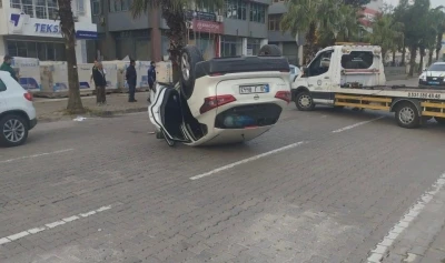 Marmaris&rsquo;te otomobil takla attı: 2 kişi hafif yaralandı
