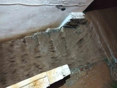 Marmaris&rsquo;te sağanak etkili oldu, su baskınları oluştu
