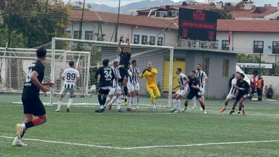 Marmarisspor kendi sahasında mağlup: 1-3
