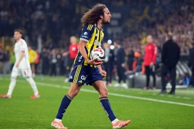 Matteo Guendouzi: "Fenerbah&ccedil;e formasını giydiğim s&uuml;rece elimden gelen her şeyi vereceğim"
