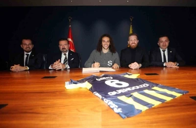 Matteo Guendouzi resmen Fenerbah&ccedil;e&rsquo;de
