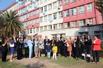 Mavi balonlar diyabete farkındalık için gökyüzüne bırakıldı
