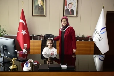 MCB&Uuml; Rekt&ouml;rl&uuml;ğ&uuml;nde 23 Nisan coşkusu

