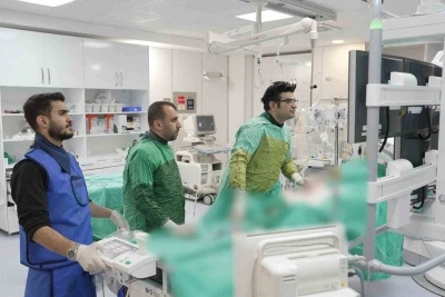 MEAH&rsquo;ta bir g&uuml;nde 3 kalp deliği başarıyla kapatıldı
