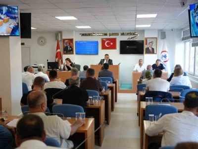Meclis 37 g&uuml;ndem maddesini komisyonlara havale etti
