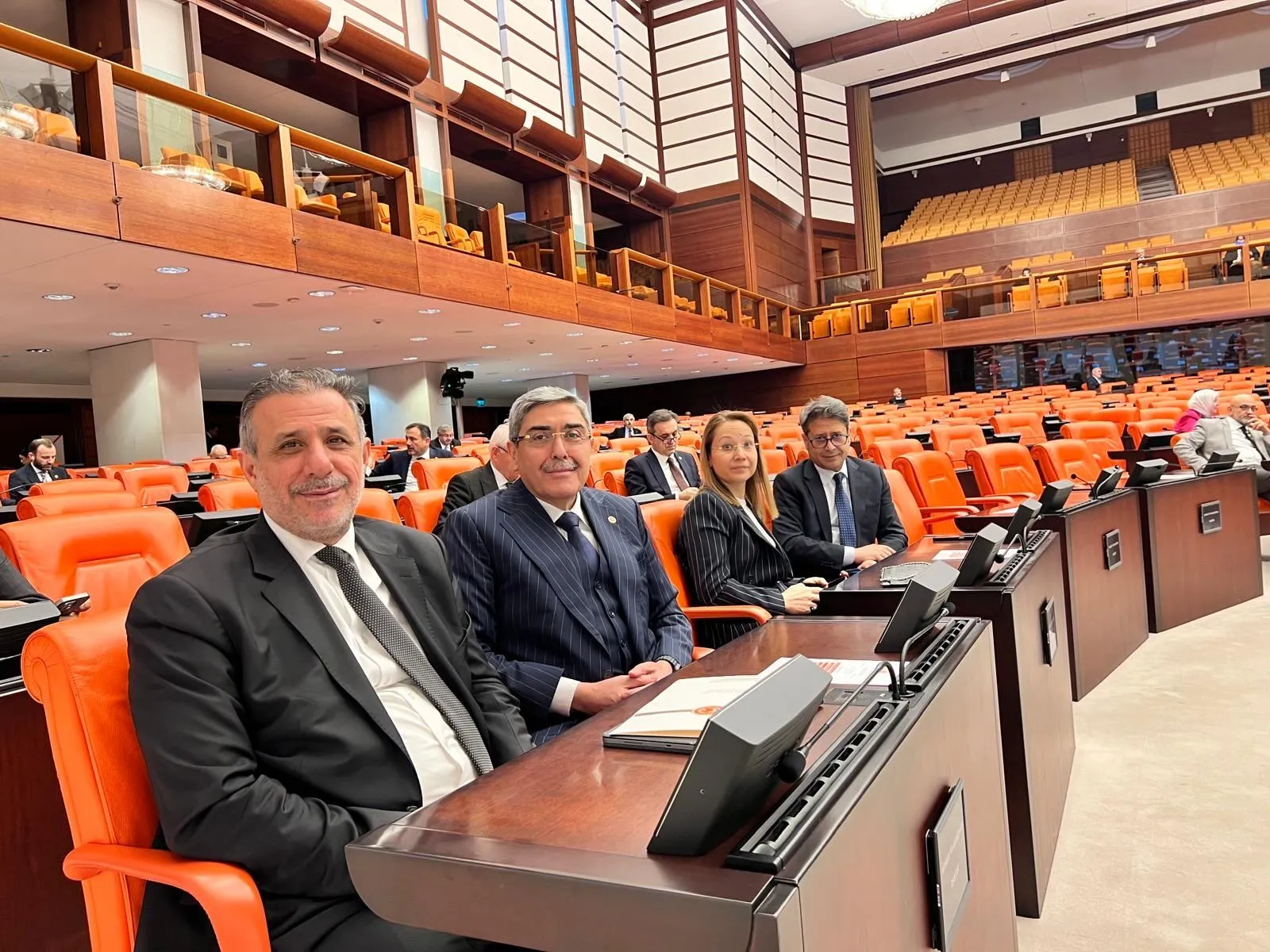Meclis&rsquo;te Yoklama Tartışması, Gaziantepli Vekilin Adı da Listede