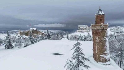 Medeniyetlerin beşiği Harput beyaza b&uuml;r&uuml;nd&uuml;, kartpostallık g&ouml;r&uuml;nt&uuml;ler oluştu
