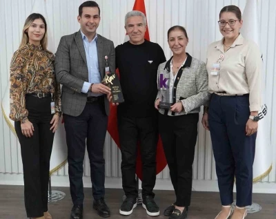 Medical Point İzmir Hastanesine çifte gurur
