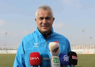 Mehmet Altıparmak: &quot;Sivasspor’un hedefi şampiyonluktur&quot;
