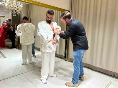 Mehmet &Ccedil;evik&rsquo;in sahne kost&uuml;mleri m&uuml;zede sergilenecek

