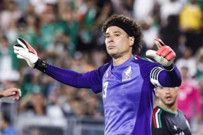 Meksikalı kaleci Ochoa, D&uuml;nya Kupası&rsquo;nın ardından futbolu bırakacağını a&ccedil;ıkladı
