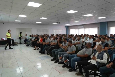 Melikgazi&rsquo;den saha &ccedil;alışanlarına trafik eğitimi
