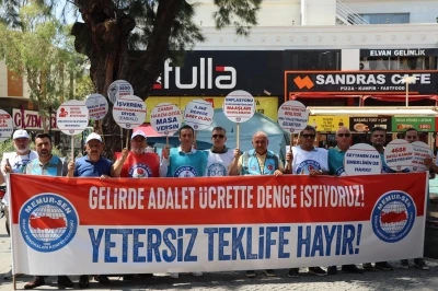 Memur Sen Antalya’da çadır kurup eylem yaptı
