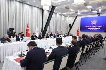 Memur-Sen: "4688 sayılı Kanun; kamu g&ouml;revlilerinin y&uuml;k&uuml;n&uuml; ve emeğin karşılığını taşımakta yetersiz kalmaktadır"
