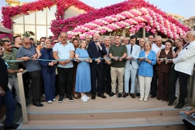 Menemen&rsquo;de 9 ayda 9 tesis hizmete a&ccedil;ıldı
