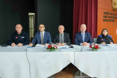Menemen&rsquo;de &lsquo;afet&rsquo; toplantısı
