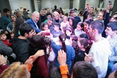 Menemen&rsquo;de &ouml;zel &ccedil;ocukların karne sevinci y&uuml;rekleri ısıttı
