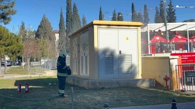 Menteşe&rsquo;de elektrik trafosunda yangın paniği
