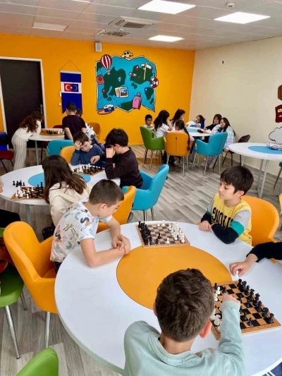 Menteşe&rsquo;de hamle sırası gen&ccedil;lerde
