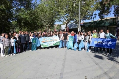 Meram’da çevre farkındalığı yürüyüşü

