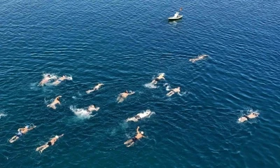 Merhum Vali Erol Karaömeroğlu anısına Van Gölü’nde yüzme maratonu
