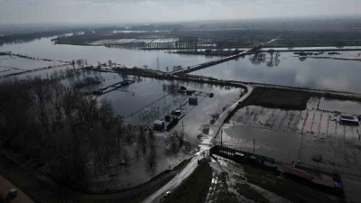 Meri&ccedil; Nehri taştı, tarım arazileri ve yerleşim alanları sular altında kaldı
