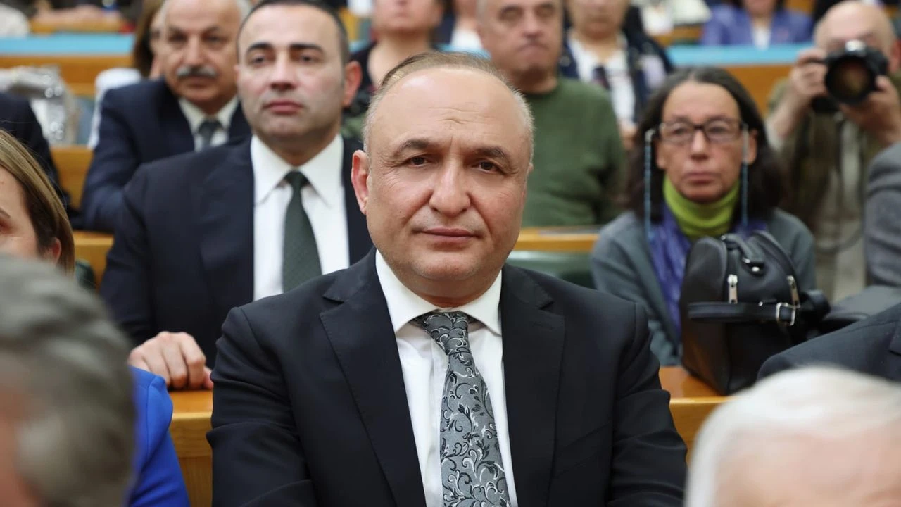 Meriç’ten Hekim Maaşı İsyanı