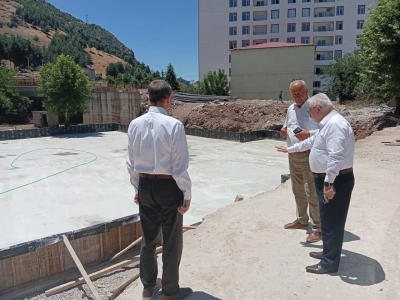 Merkez Camii İnşaatı S&uuml;r&uuml;yor