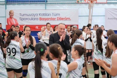 Merkezefendi&rsquo;de 19 Mayıs Spor Turnuvaları tamamlandı
