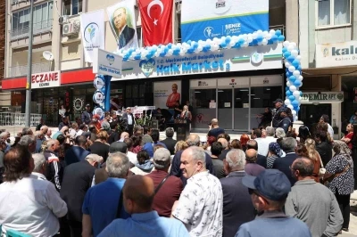 Merkezefendi Halk Market&rsquo;in 3. şubesi hizmete a&ccedil;ıldı
