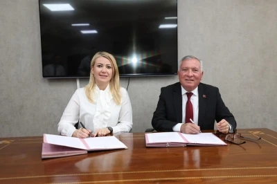 Merkezefendi ve Honaz belediyeleri ’Kardeş Şehir’ protokolü imzaladı
