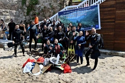 Mermerli Plajı&rsquo;nda deniz dibi temizliği
