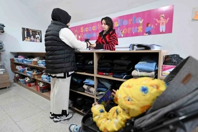 Mersin B&uuml;y&uuml;kşehir Belediyesi, Kıyafet Evleri ile ailelerin y&uuml;k&uuml;n&uuml; hafifletiyor

