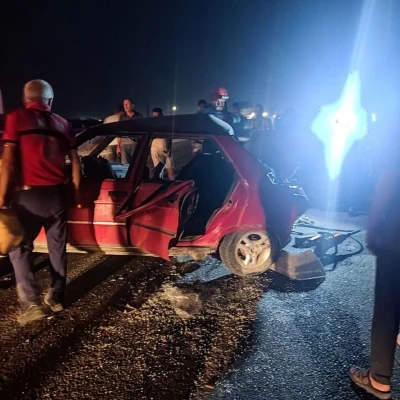 Mersin’de 1 kişinin öldüğü, 4 kişinin yaralandığı ve iki köpeğin telef olduğu trafik kazası kameraya yansıdı
