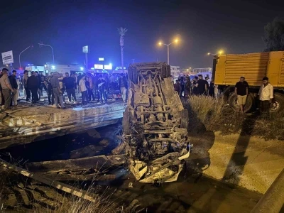 Mersin’de 10 kişinin yaralandığı kaza anı kamerada
