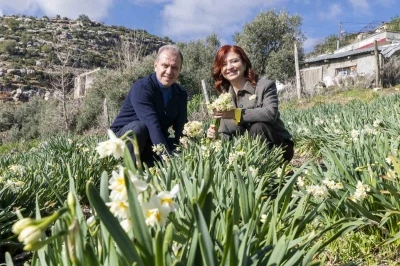 Mersin&rsquo;de 4. Nergis Şenliği binlerce vatandaşı buluşturdu
