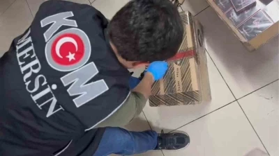 Mersin&rsquo;de 459 adet ka&ccedil;ak parf&uuml;m ele ge&ccedil;irildi
