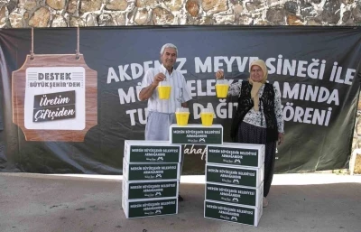 Mersin&rsquo;de Akdeniz Meyve Sineğine karşı feromon tuzağı desteği
