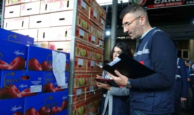 Mersin&rsquo;de fahiş fiyata karşı hal denetimleri s&uuml;r&uuml;yor
