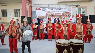 Mersin&rsquo;de İmam Hatip Okulları Şenliği yoğun katılımla ger&ccedil;ekleştirildi
