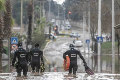 Mersin&rsquo;de itfaiye yılın ilk yarısında 8 bin 37 vakaya koştu
