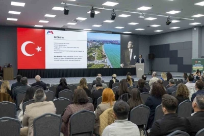 Mersin&rsquo;de kıyı kentleri i&ccedil;in kritik &ccedil;alıştay d&uuml;zenlendi
