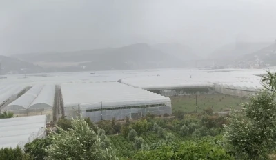Mersin&rsquo;de meteorolojinin uyarısı sonrası yağış etkili oluyor

