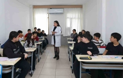 Mersin&rsquo;de &ouml;ğrencilere &uuml;cretsiz kurs ve 76 deneme desteği
