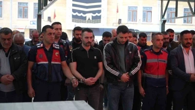 Mersin&rsquo;de &ouml;ld&uuml;r&uuml;len tır şof&ouml;r&uuml; Niğde&rsquo;de toprağa verildi
