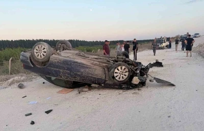 Mersin&rsquo;de stabilize yolda otomobil takla attı: 1 &ouml;l&uuml;,1 yaralı
