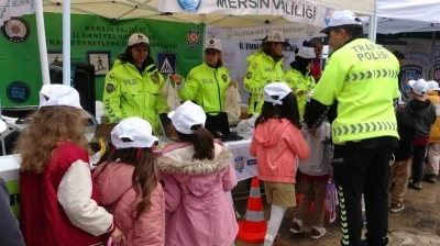 Mersin&rsquo;de Trafik Haftasında farkındalık etkinliği d&uuml;zenlendi
