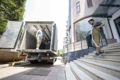 Mersin&rsquo;de &uuml;niversitelilere &uuml;cretsiz taşınma desteği
